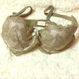 Victoria’s Secret - Body by Victoria bra